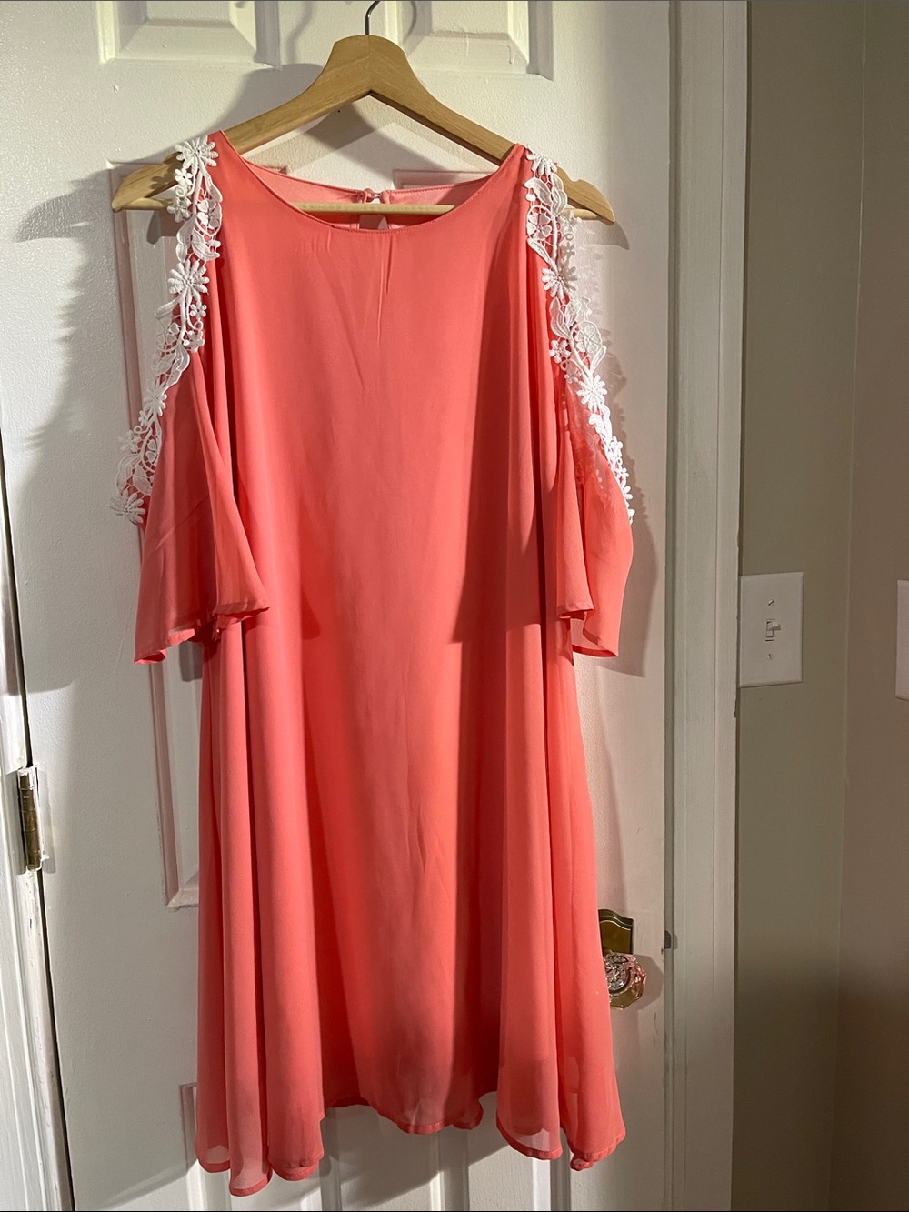 Cold-Shoulder Coral Mini Dress with White Lace Trim